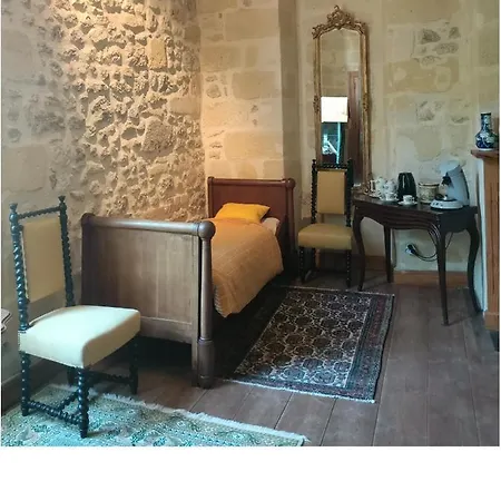 Alojamento de Acomodação e Pequeno-almoço Les Logis De 4*