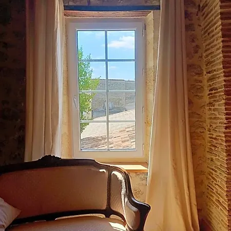 Les Logis De Bed & Breakfast