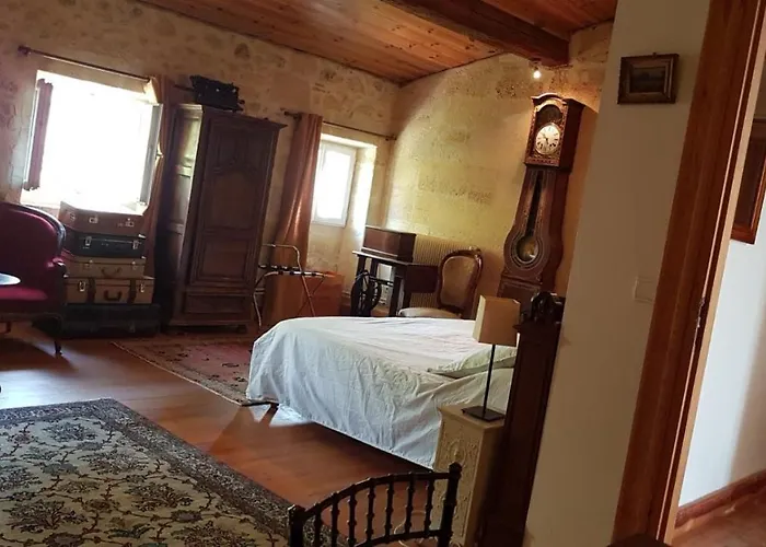 Les Logis De Bed & Breakfast