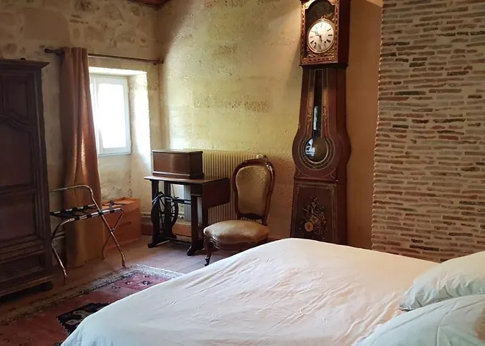 Les Logis De Bed & Breakfast 4*